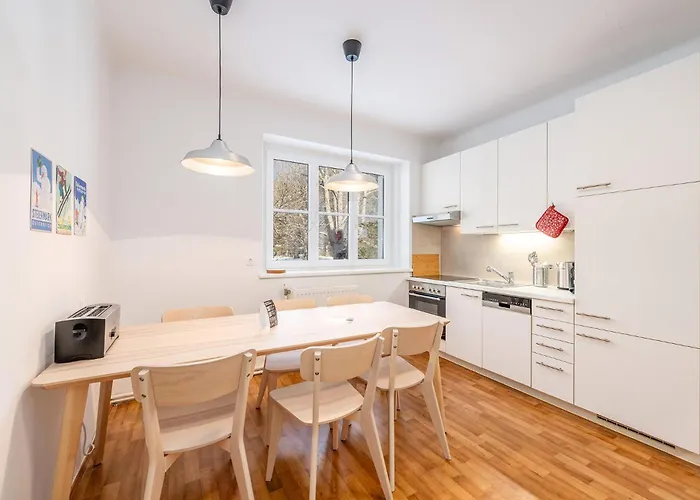 Alpine Zeitgeist - By Mynests Grobming